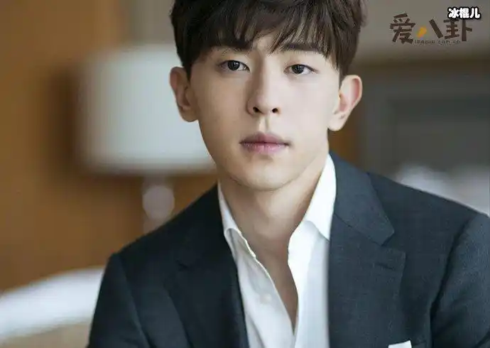 现今邓伦方已经辟谣了相应的谣传,让大众网友不信谣,不传谣.