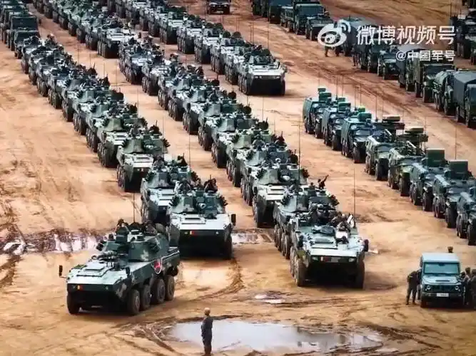 陆军第73集团军某旅组织所属炮兵分队接受实弹射击考核