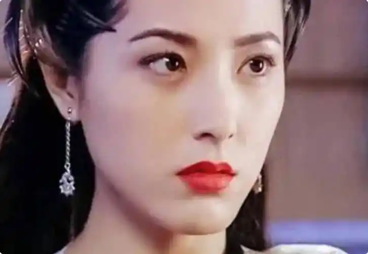 曾黎算不算顶级美人?看看她和刘涛合照就有答案了_造型_肖战_美貌