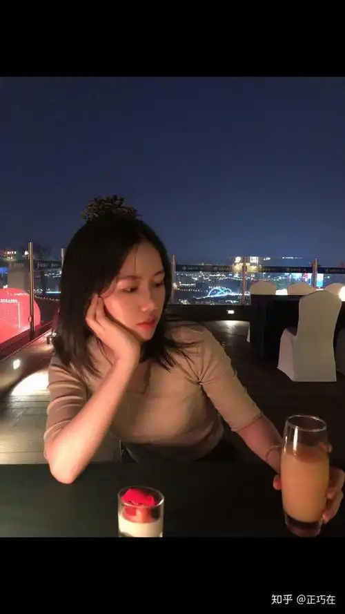 你们都是怎么找到女朋友的(les)?