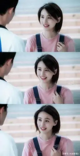 电视剧《为了你我愿意热爱整个世界》女主角郑爽饰李木子剧照