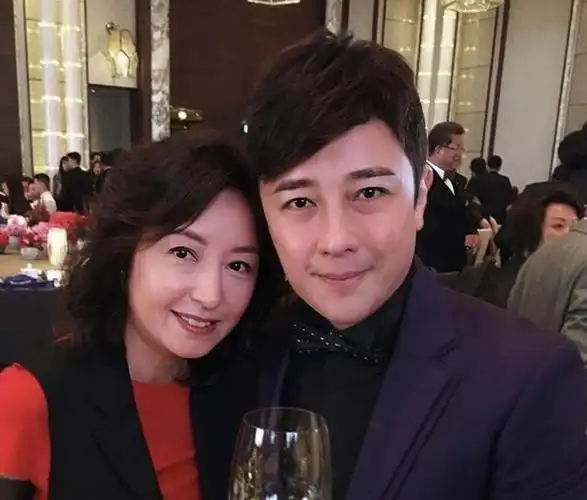 突传死讯香港女星黎明诗患癌离世公开出柜与同性恋人同居多年