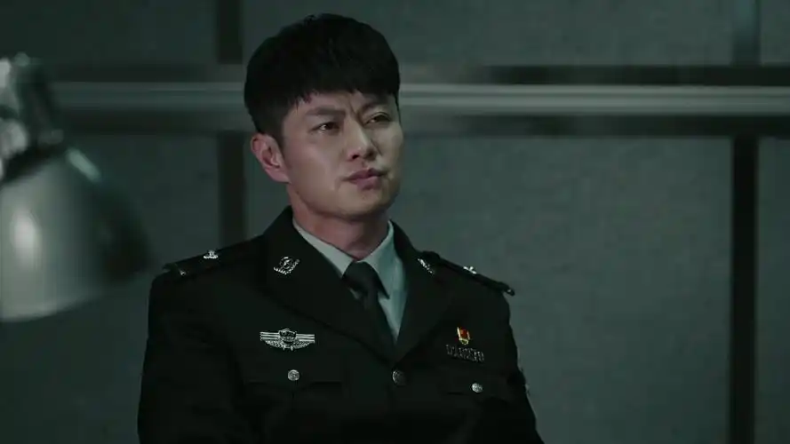 《黑白禁区》:欧豪挑战新形象,阵容强大不容错过