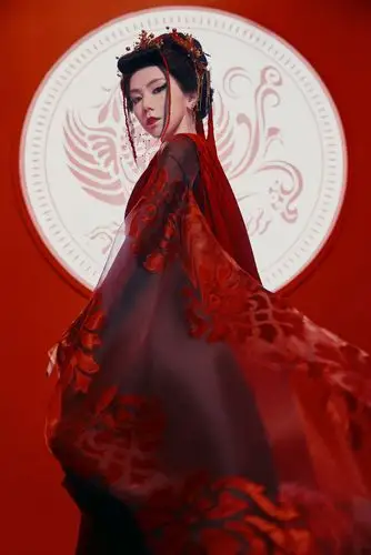 邓紫棋新歌《万国觉醒》mv上线,首次挑战古装形象