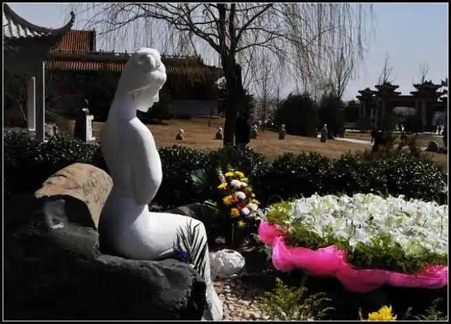 国内十大明星墓地