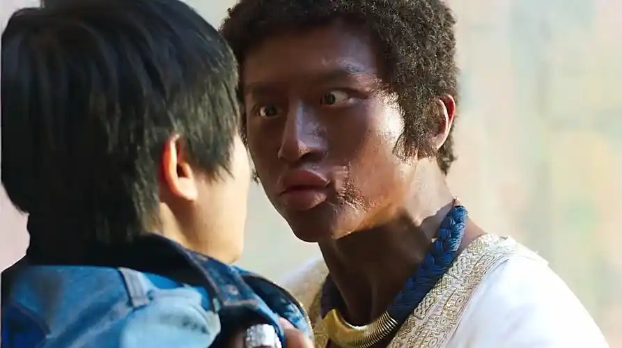 分手大师:小伙化身国王,还把女孩骗得团团转,看完差点笑岔气!