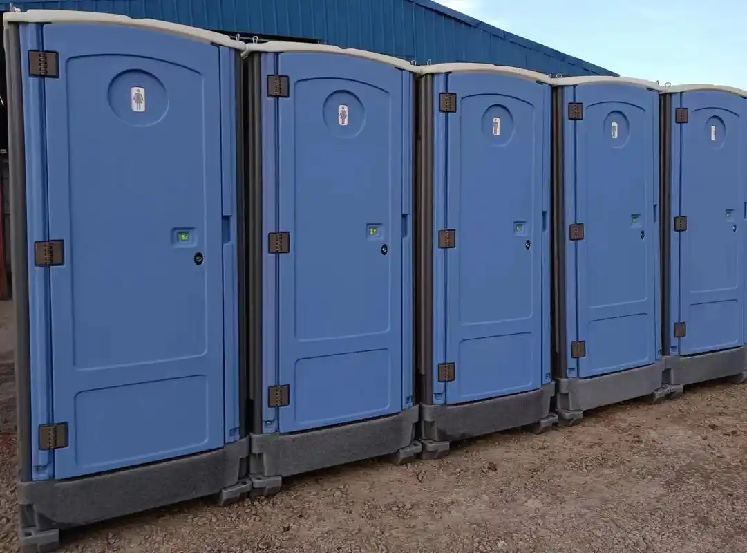 出租移动厕所,移动卫生间租赁.金碧环保,现有120台高端塑料 - 抖音