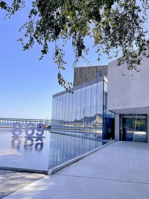 展览时间:10月1日—11月10日展览地点:acx星海艺术中心155件酷炫画作