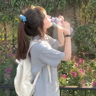 网恋头像女生真人高清真实头像女生活照网恋图片