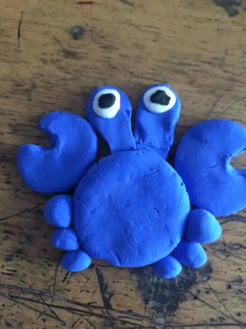 学前二班彩泥制作--螃蟹