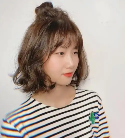 减龄学生头发型 清新可爱越剪越上瘾_女生短发 - 美发站