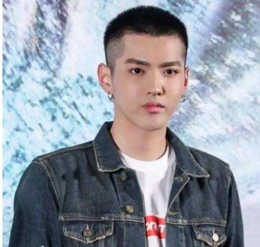 不挑发质谁剪都帅气寸头男士短碎发寸头大全什么男生适合剪寸头帅气从