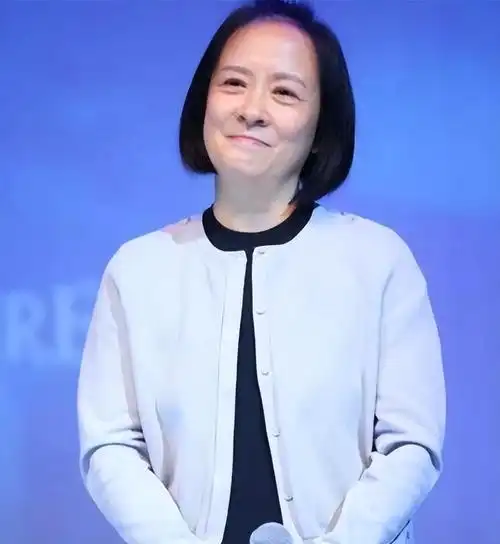 回顾王京花手握京圈半壁江山成功路上有泪有痛儿子让她操碎心