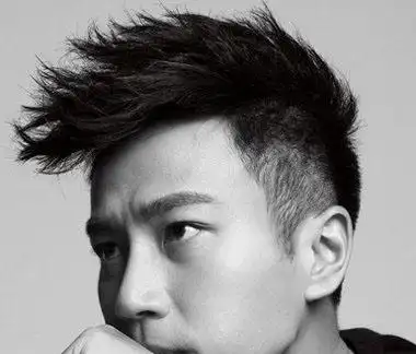 男生纹理蓬松发型吹法蓬松纹理烫短发发型