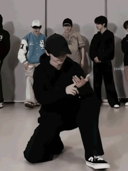 时代少年团新歌首秀##马嘉祺 歌舞双担