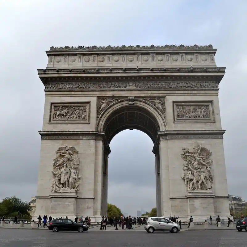 惊艳世界的法国地标建筑:巴黎圣母院,埃菲尔铁塔,凡尔赛宫,卢浮宫