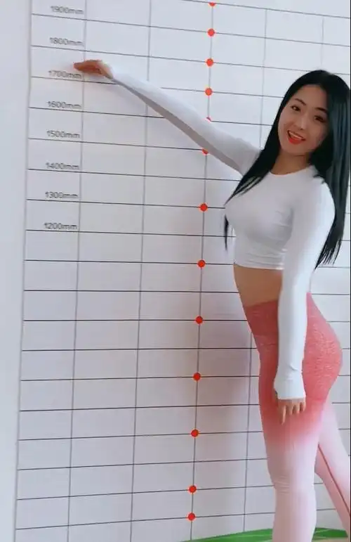 微胖女生晒出170公分身高照网友纷纷留言不信