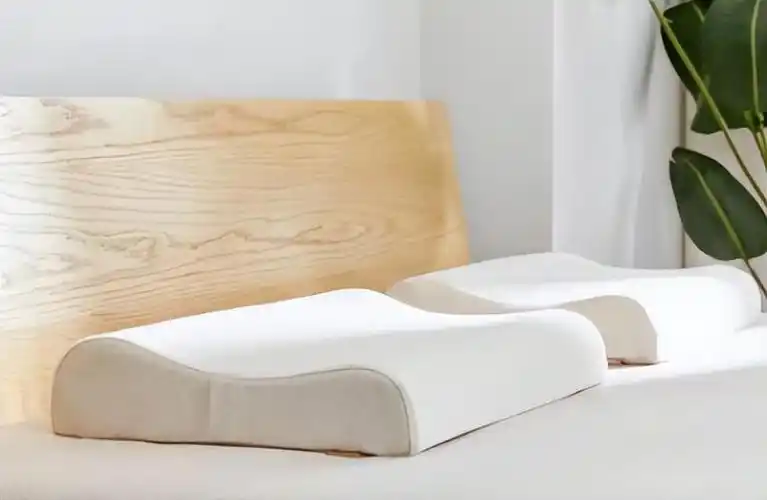 乳胶枕头有味道对人体有害吗(盘点乳胶枕头的4大缺点)-14