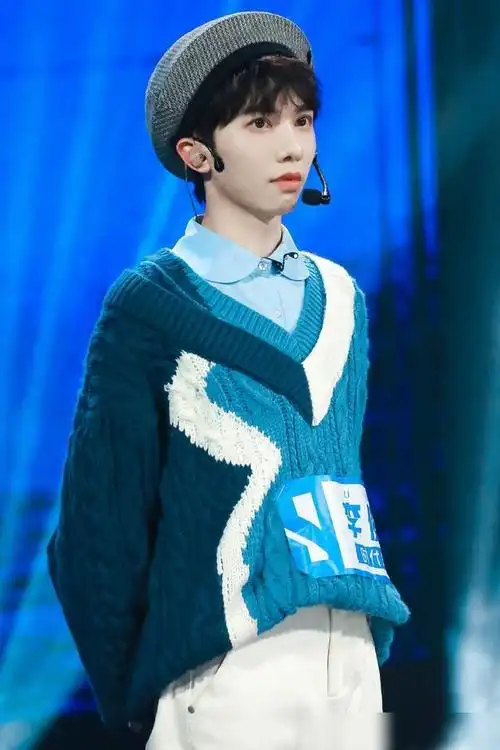 时代峰峻老大哥李俊濠要出道呀