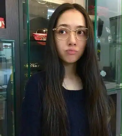 发布到  原 图片评论 0条  收集   点赞  评论  头像 女生 郭碧婷