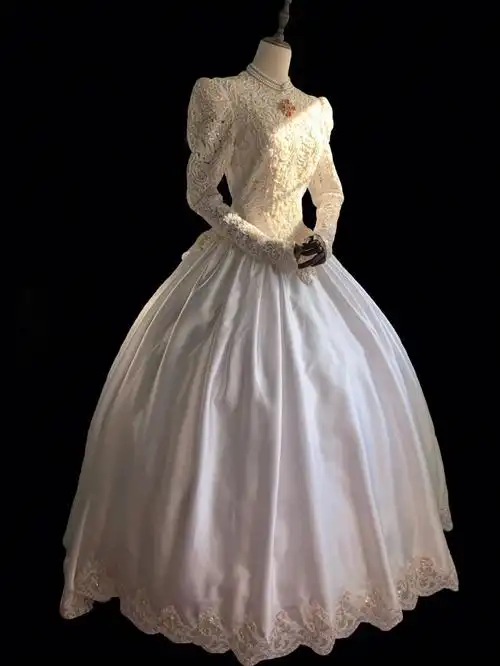 女王风垫肩古董裙