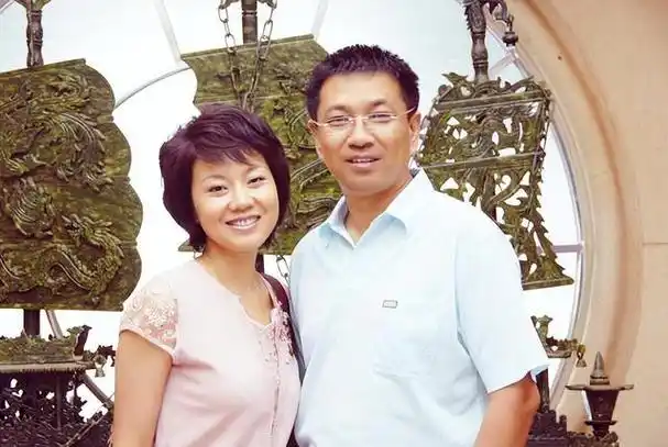 著名演员周小斌:借钱给弟弟在北京买房,他不是刘莉莉的丈夫_娱乐资讯