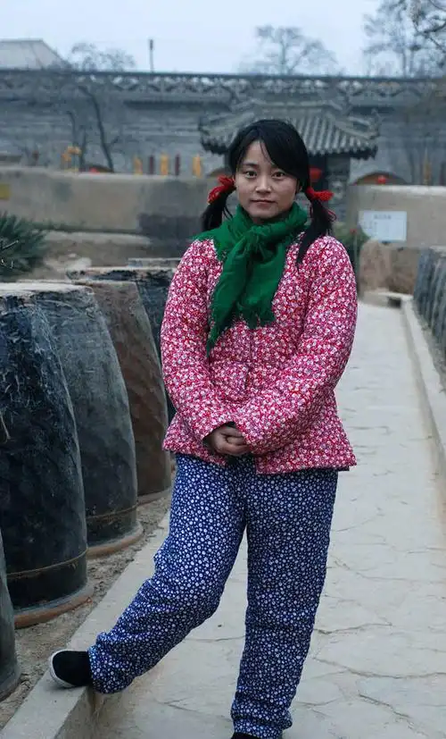 村姑--当年的花棉袄