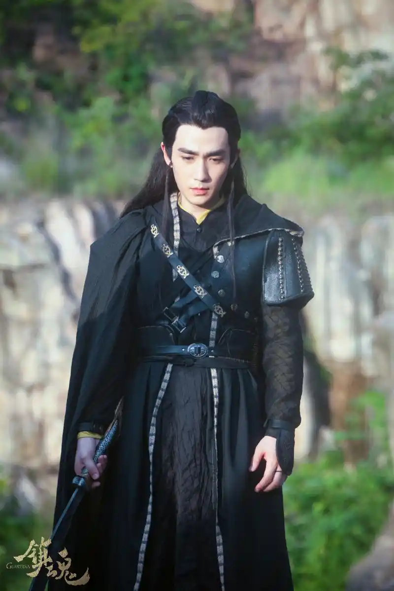 朱一龙镇魂高清剧照图片