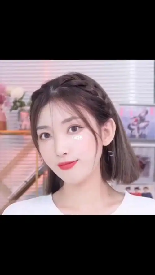 短发尴尬期的姐妹快试试这样扎谁扎谁好看