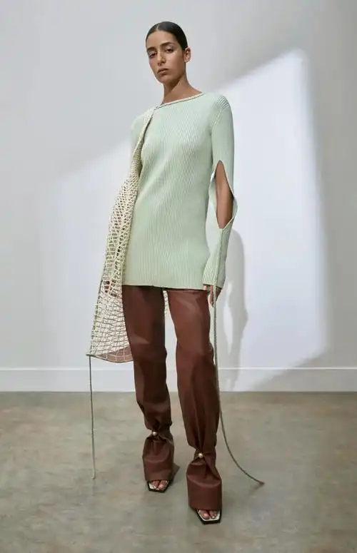 2021秋冬女装流行色趋势