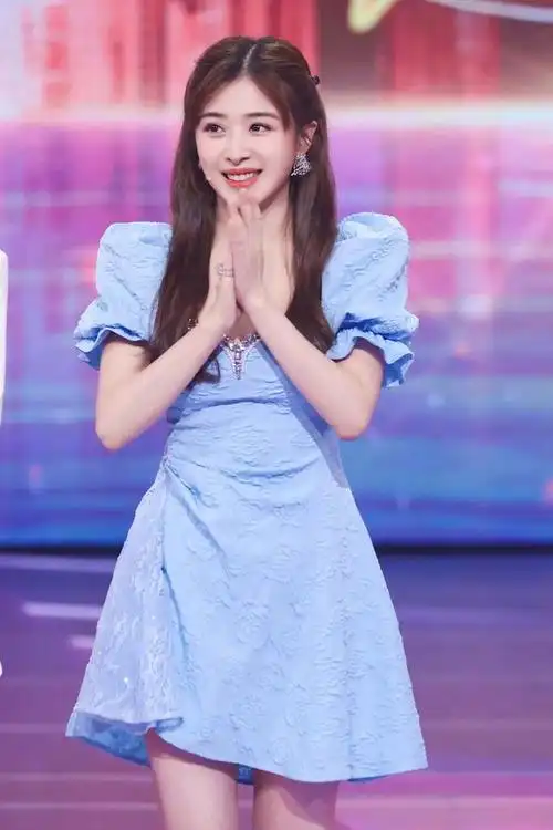 张含韵壁纸一位来自四川的美女