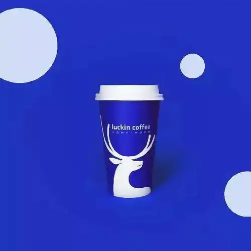 小蓝杯luckincoffee靠什么抢星巴克的顾客