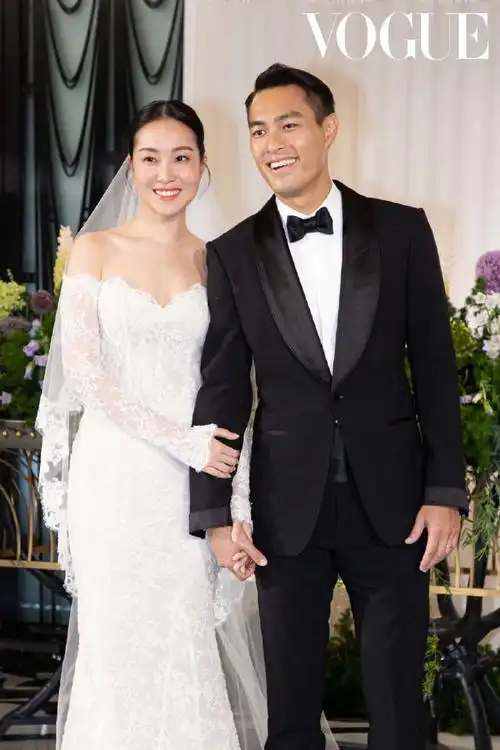 杨祐宁婚礼#杨祐宁与妻子王咏颖melinda迟到两年的婚礼终于来啦,邀请