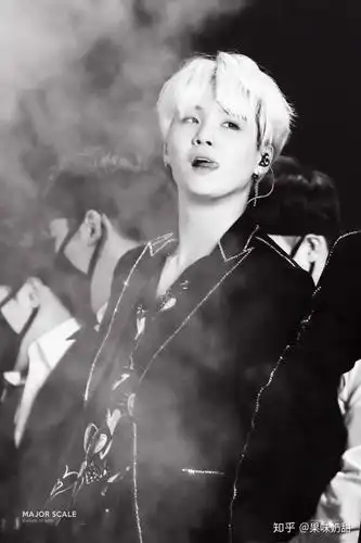 闵玧其有哪些让人拍案叫绝的神图?