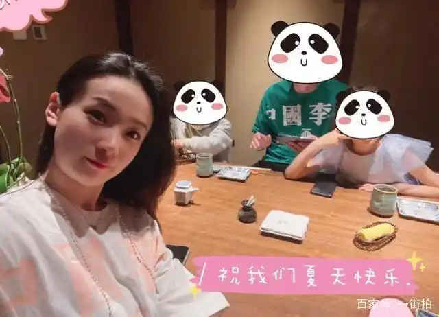 "最帅教练"杨鸣老婆狂秀恩爱,夫妻俩合体带娃,杨鸣很顾家