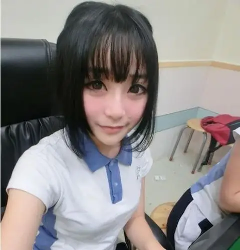 校服气质美少女,你最喜欢第几个?