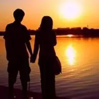 情侣头像海边背影高清【点击鼠标右键下载】