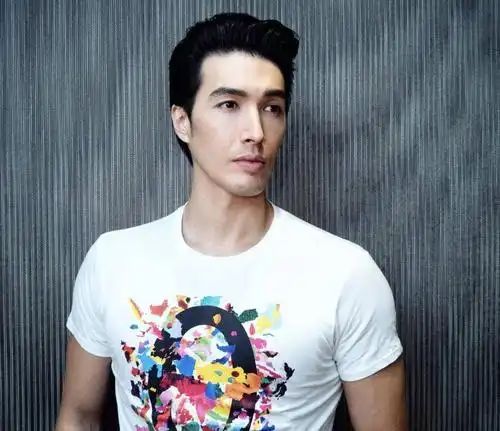 恭喜!蔡依林前男友高调认爱韩裔单亲妈妈,坦言不介意当继父