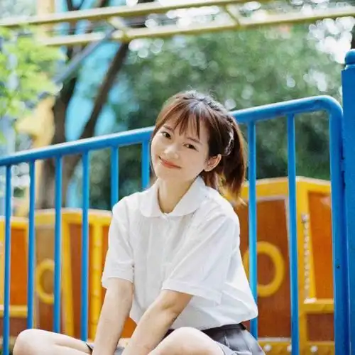 清纯校园女生头像