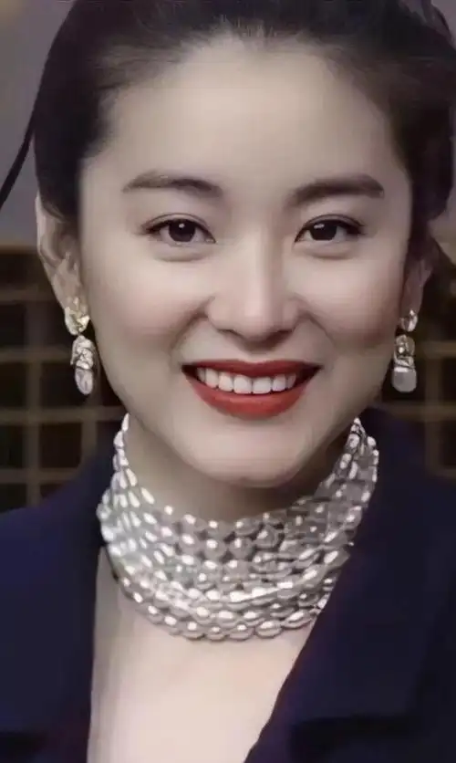 80和90年代的港界女明星们,她们年轻岁月里展现出无与伦比的风采