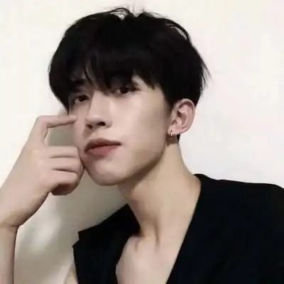 男生帅气冷漠头像男生侧脸冷酷头像