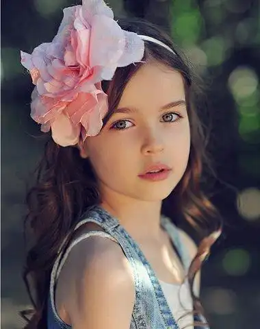 漂亮小女孩的发型 小孩的漂亮发型