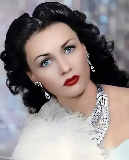 她是埃及最美的公主,也是法鲁克王朝最长寿的女人.