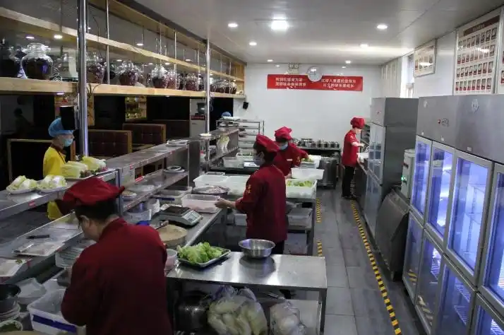 餐饮企业实现"明厨亮灶"