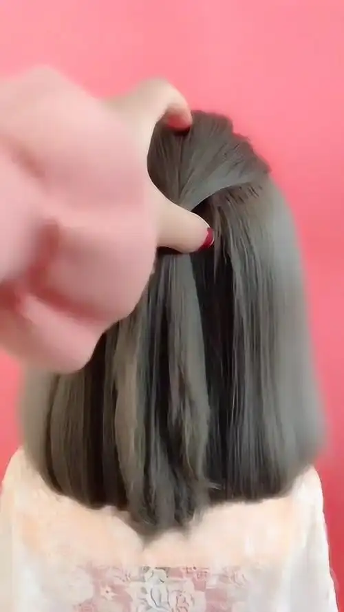 短发女生也能扎头发,试试这样扎,夏天凉快很多