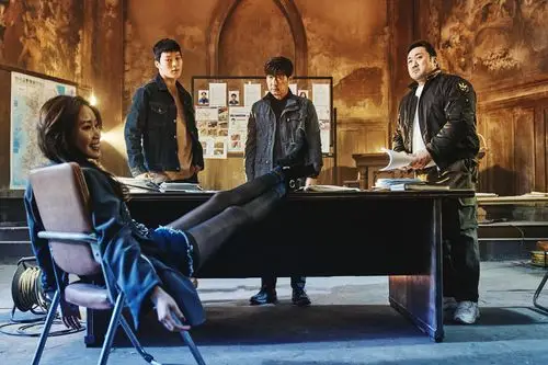 马东锡"坏家伙们"曝预告玩转缝纫机