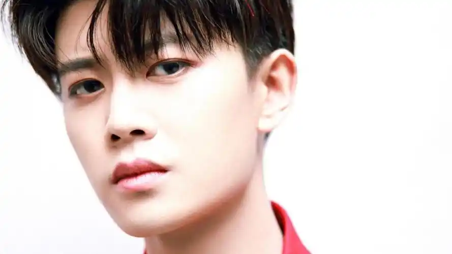 任嘉伦帅气西装干净阳光迷人写真,高清图片,电脑桌面-壁纸族