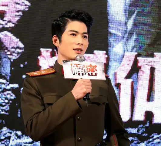 【图】电视剧《解密》亮相上视节 陈学冬帅气变身军队硬汉