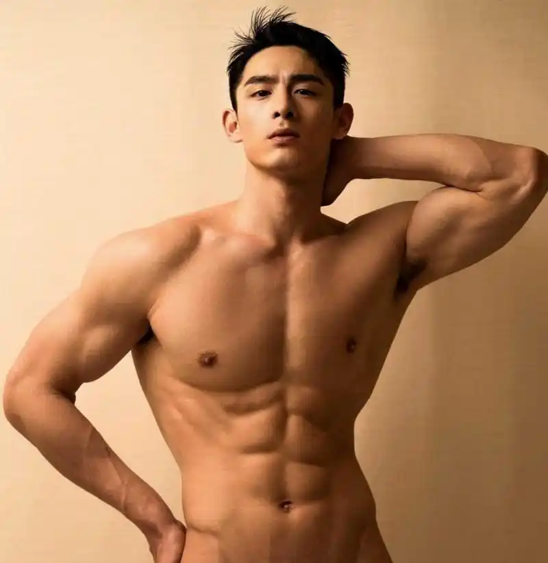 超爱肌肉男小哥哥