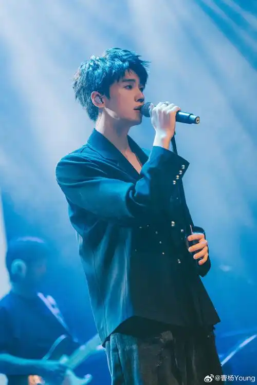 整个假期都在回忆里97武汉#曹杨谁想跟你当好朋友巡演#曹杨超话